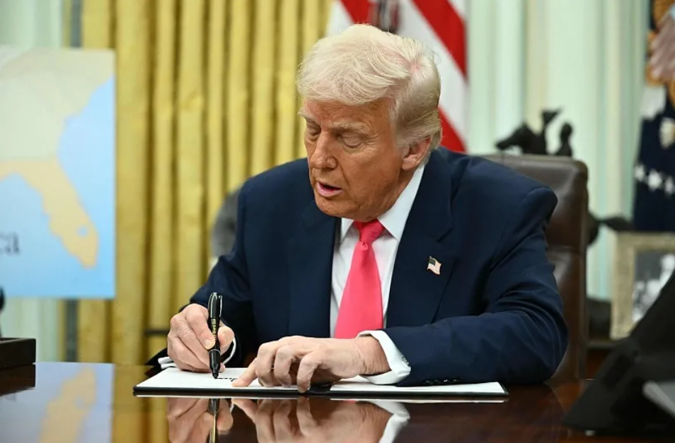 特朗普突然宣布：最高加征100%关税，10月1日起生效